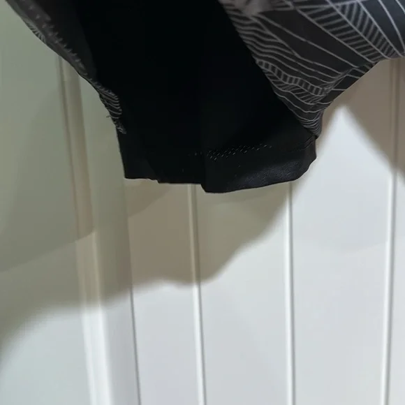 Athletic Works Black and Gray Patterned Shorts with built in liner - Picture 6 of 6